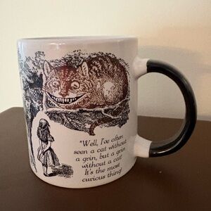 Alice in Wonderland Colorchanging Mug